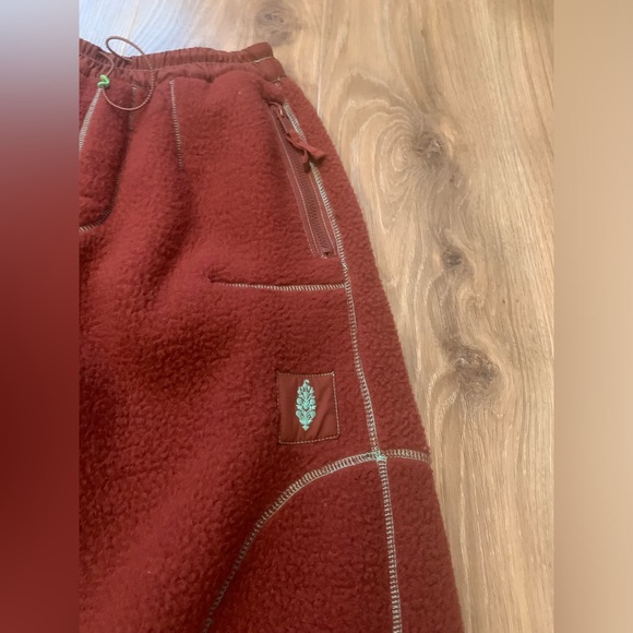 Free People Movement XS Hit The Slopes Fleece Pants Burgundy Sherpa Warm - Picture 6 of 9